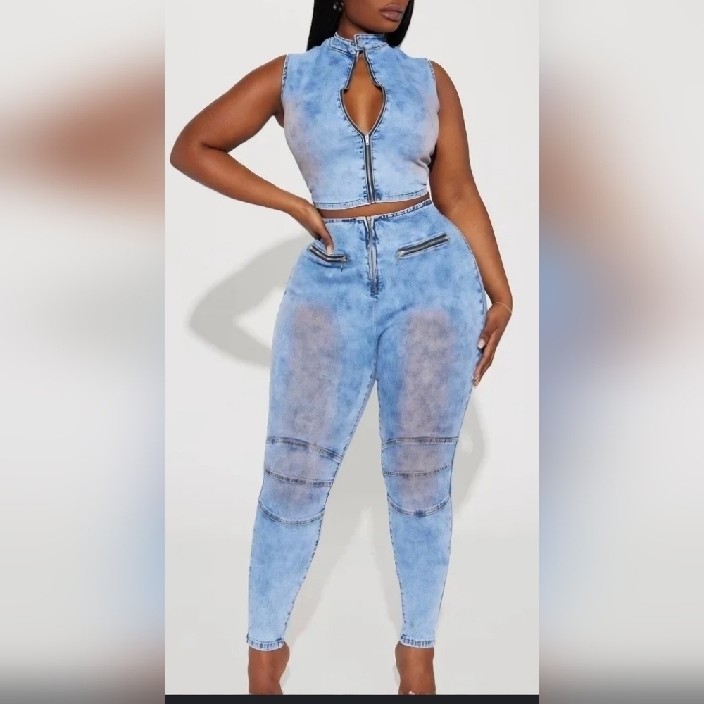NWT Fashion Nova Biker Moto "Back At It" Skinny Stretch - Size 5 - So Cute!